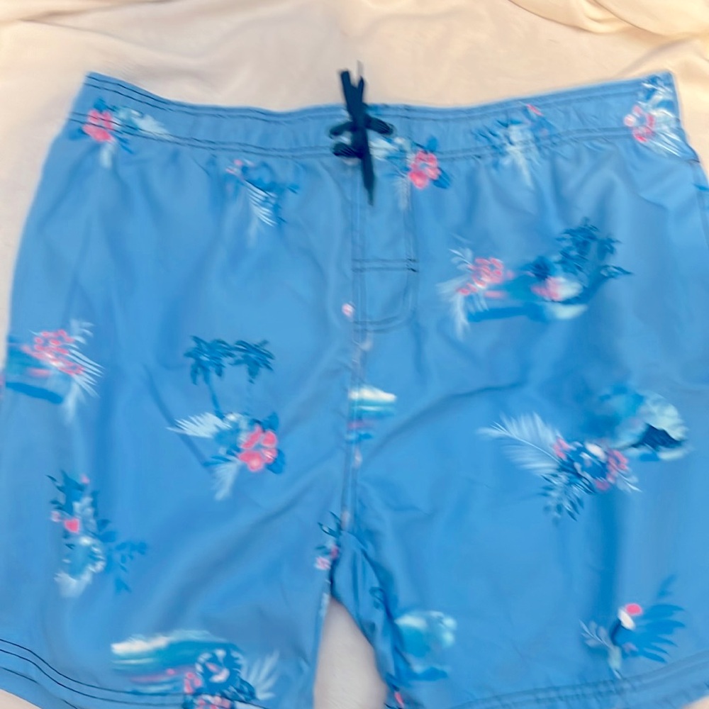 Men’s swim trunks size XL